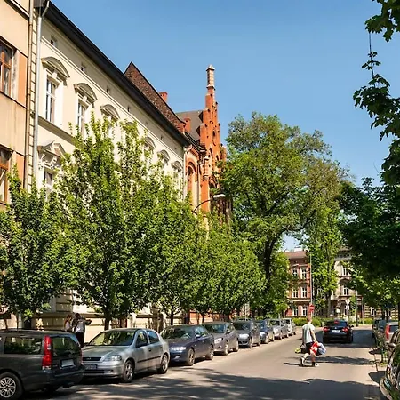 Apartment Colonial *